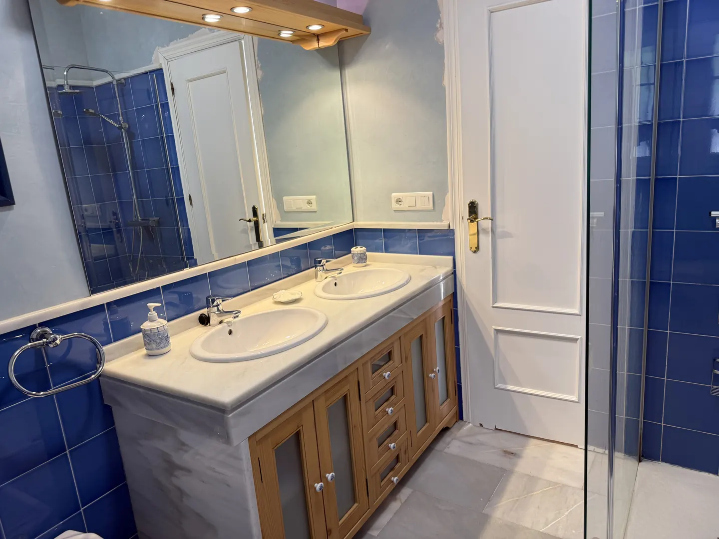 Family bathroom
